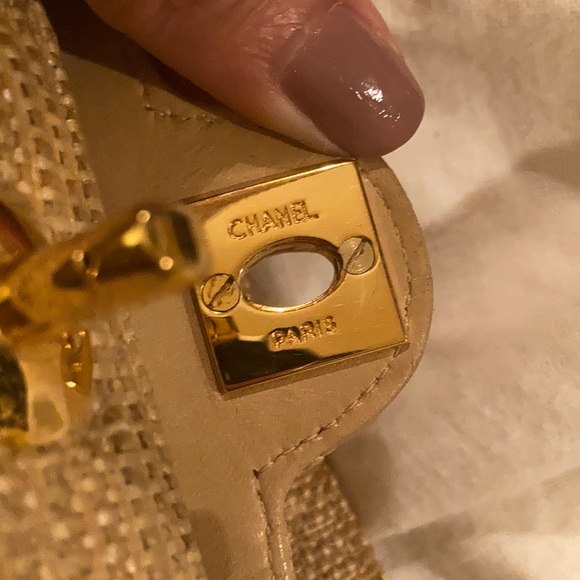 SOLD - CHANEL Vintage 1990’s Shoulder Purse - Picture 5 of 15